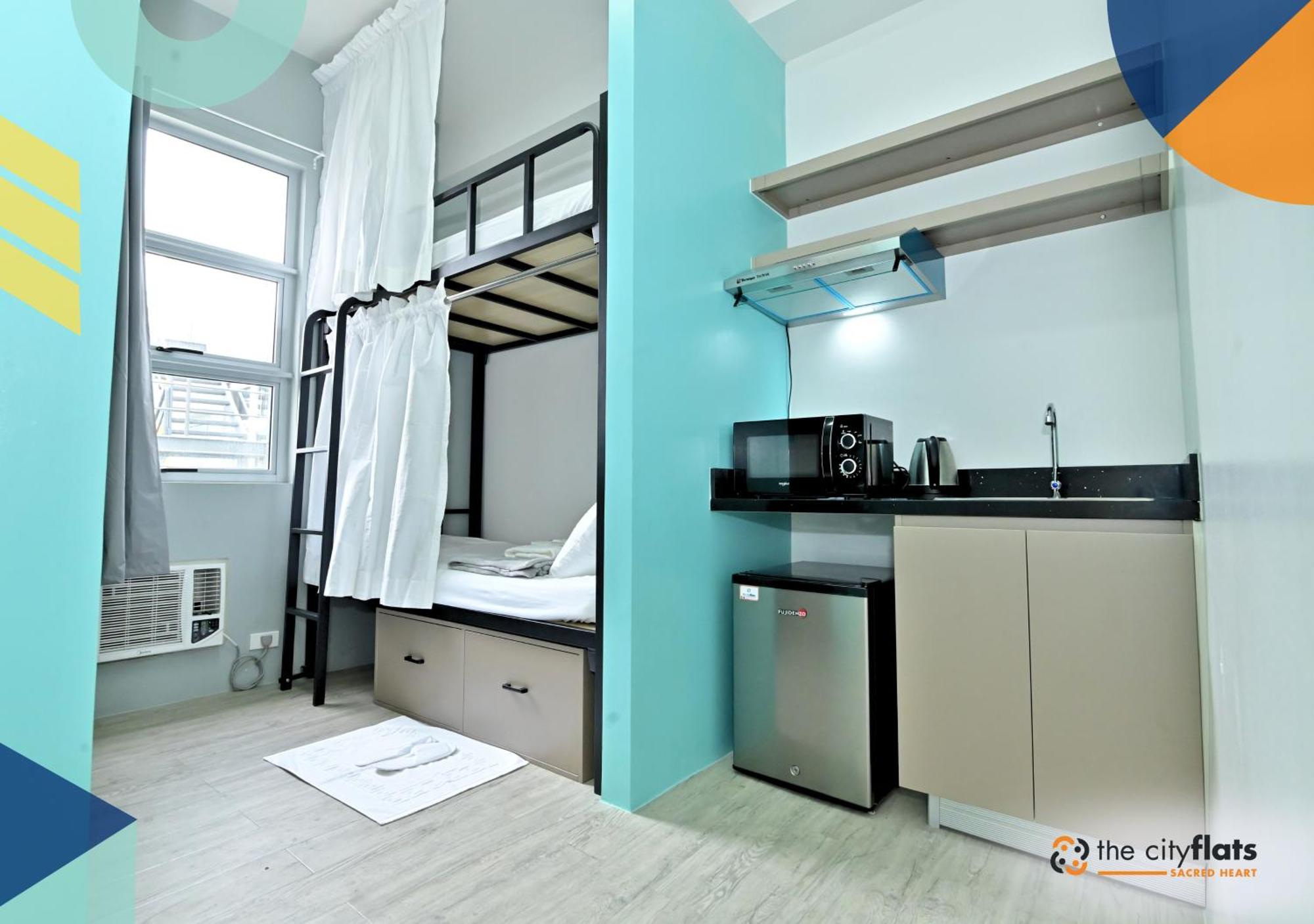 The City Flats Sacred Heart Makati City Exterior photo